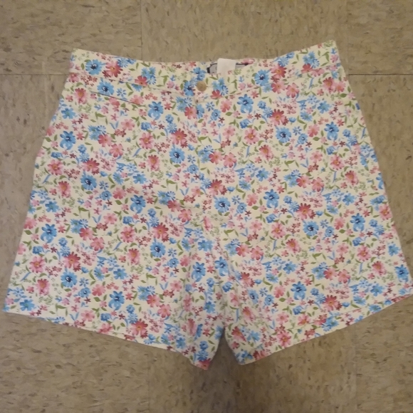 Vintage Floral 90's High Rise Jean Shorts, Size: 30 - Picture 8 of 12